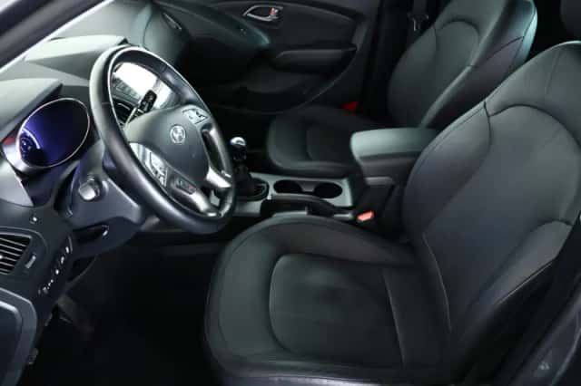 Hyundai ix35 (2010) thumbnail 3