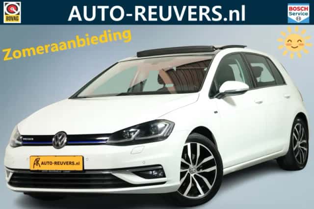 Volkswagen Golf (2018) thumbnail 1