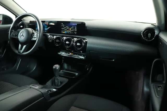 Mercedes-Benz A-Klasse (2018) thumbnail 3