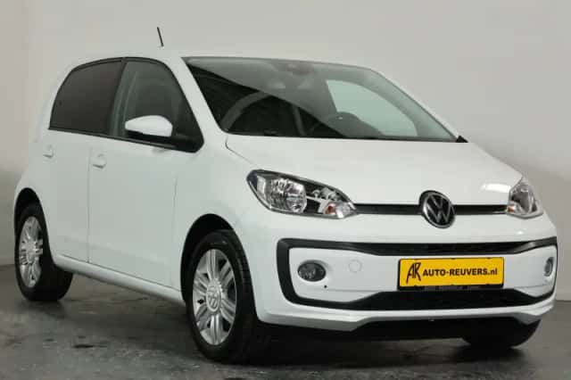 Volkswagen Up! (2020) thumbnail 6
