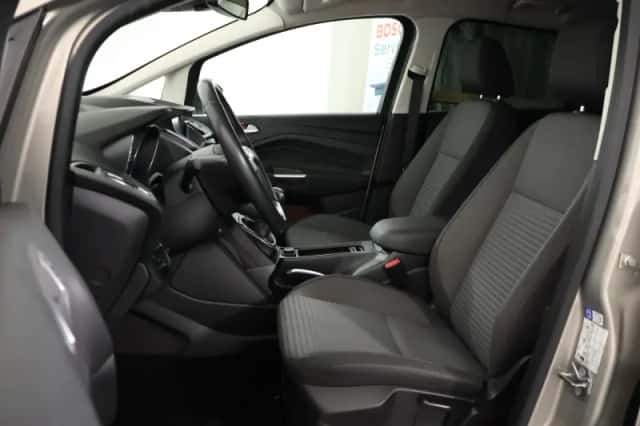 Ford C-Max (2015) thumbnail 3