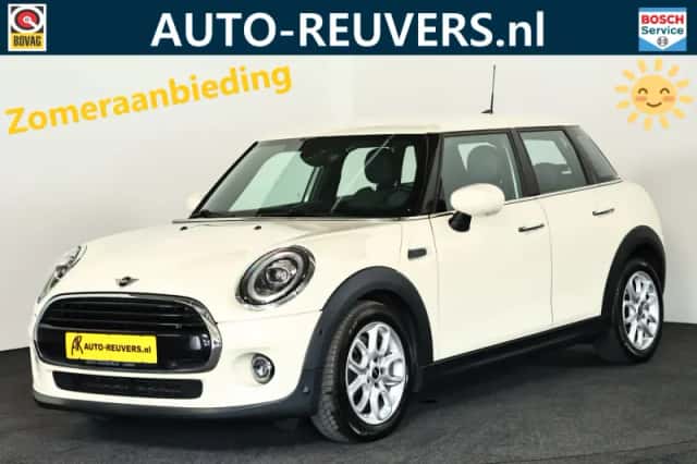 MINI Cooper (2018) thumbnail 1