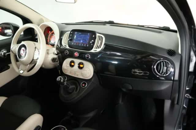 Fiat 500 (2021) thumbnail 3