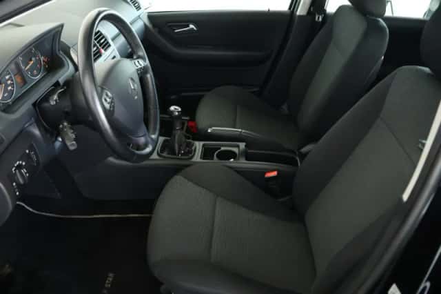 Mercedes-Benz A-Klasse (2004) thumbnail 3