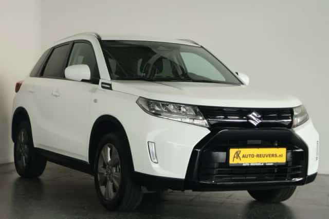 Suzuki Vitara (2024) thumbnail 4