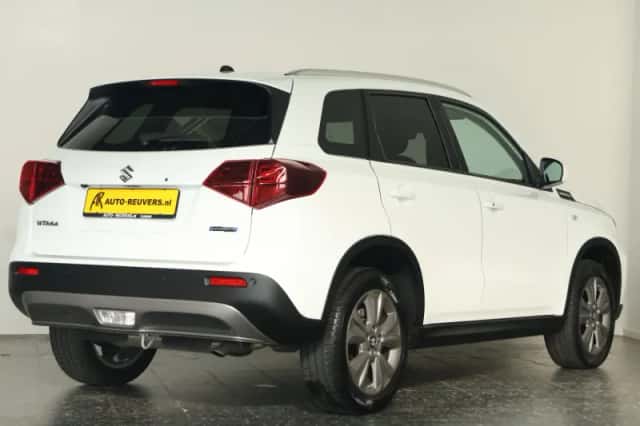 Suzuki Vitara (2018) thumbnail 2