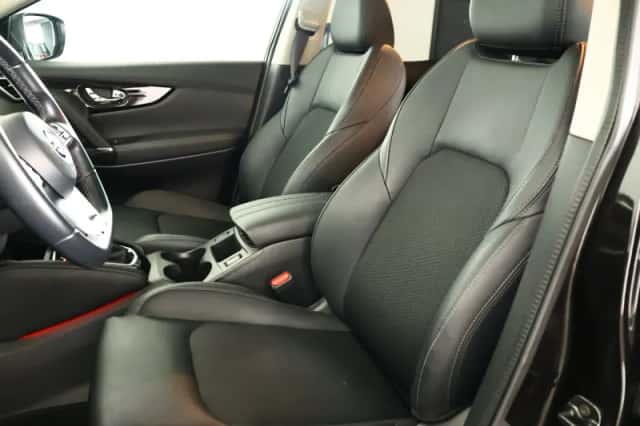Nissan Qashqai (2018) thumbnail 3