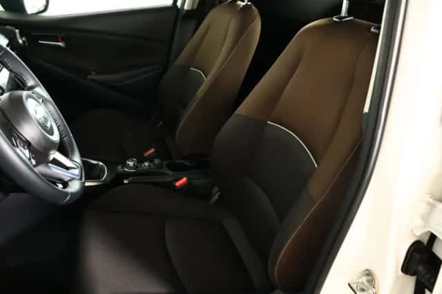 Mazda 2 (2020) thumbnail 3