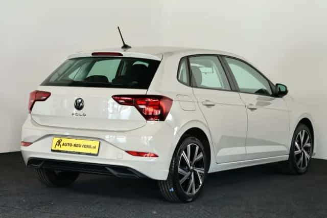 Volkswagen Polo (2021) thumbnail 2