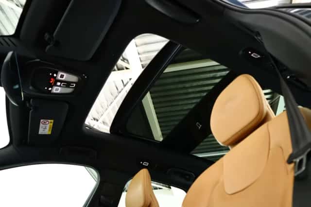 Volvo XC60 (2022) thumbnail 4