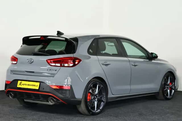 Hyundai i30 (2019) thumbnail 2