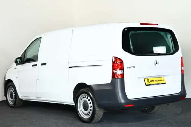 Mercedes-Benz eVito (2024) thumbnail 6