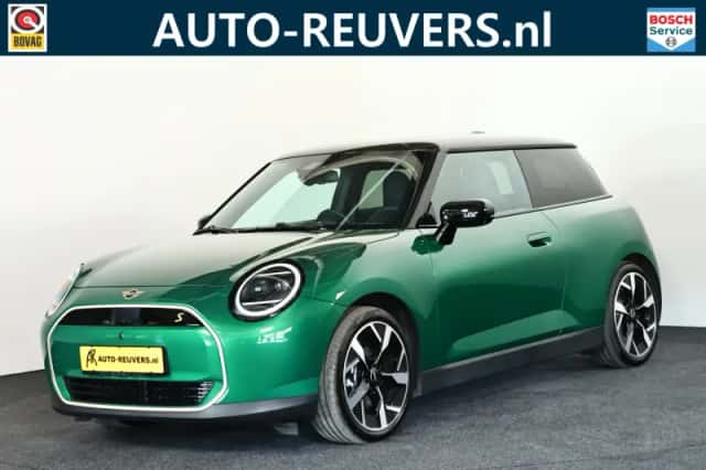 MINI 3-deurs (2024) thumbnail 1