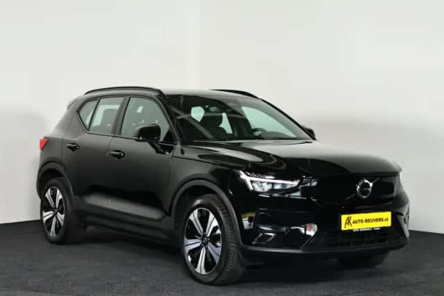 Volvo XC40 (2022) thumbnail 5