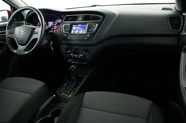 Hyundai i20 (2018) thumbnail 3