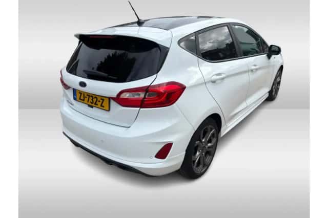 Ford Fiesta (2018) thumbnail 2