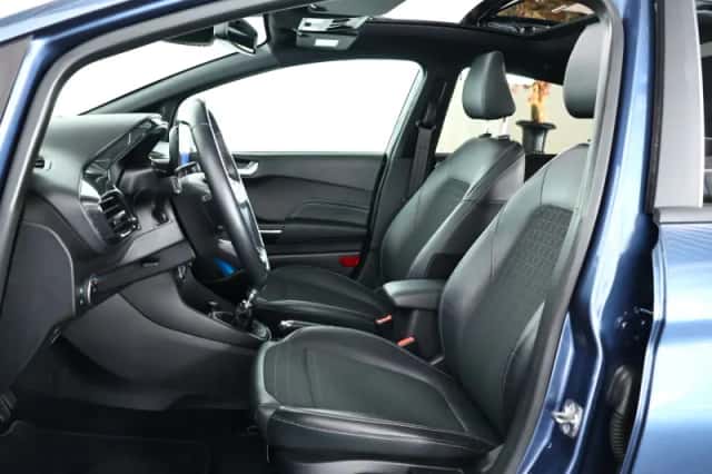 Ford Fiesta (2017) thumbnail 3
