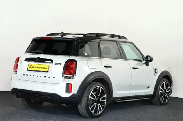 MINI Countryman (2021) thumbnail 2