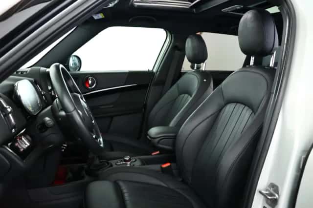MINI Countryman (2021) thumbnail 3