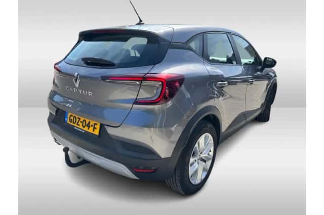 Renault Captur (2021) thumbnail 6