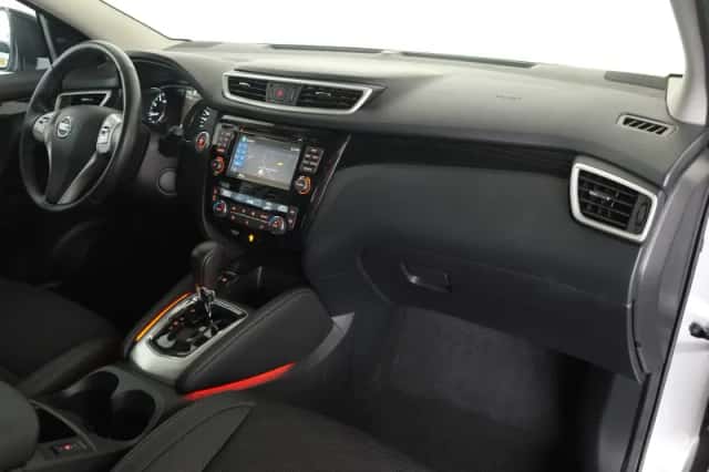 Nissan Qashqai (2014) thumbnail 3