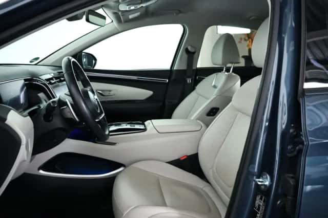 Hyundai Tucson (2021) thumbnail 3
