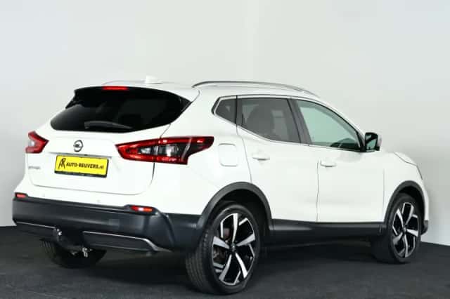 Nissan Qashqai (2017) thumbnail 2