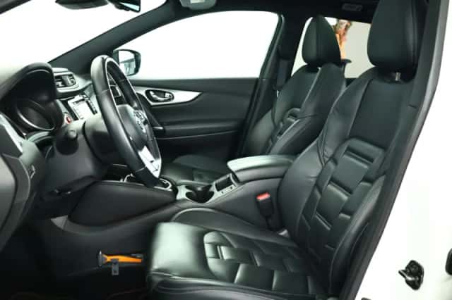Nissan Qashqai (2017) thumbnail 3