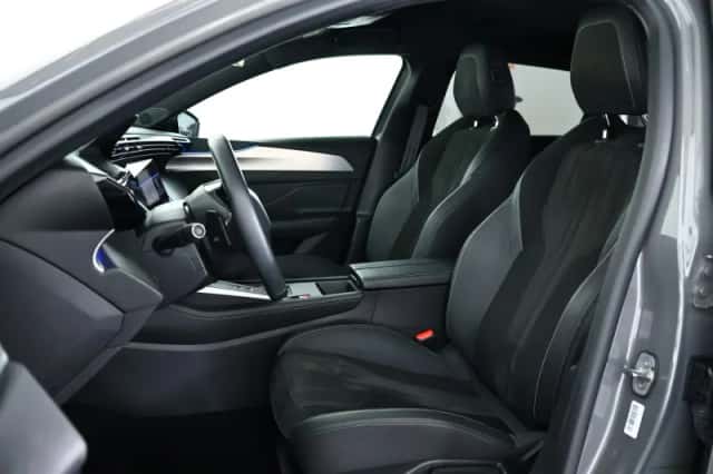 Peugeot 308 (2021) thumbnail 3