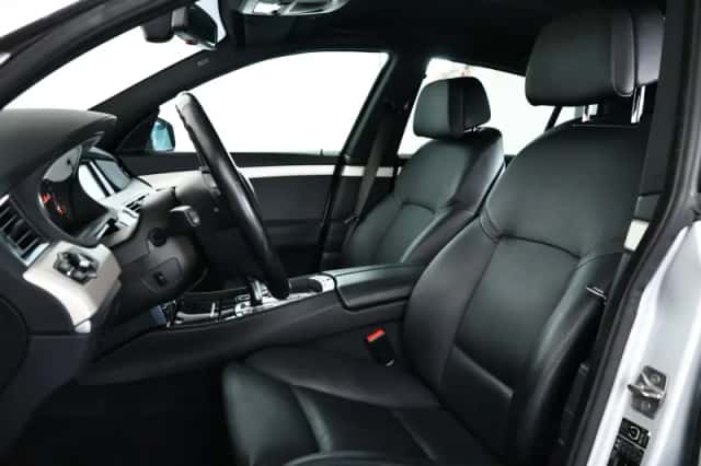 BMW 5-Serie (2009) thumbnail 3