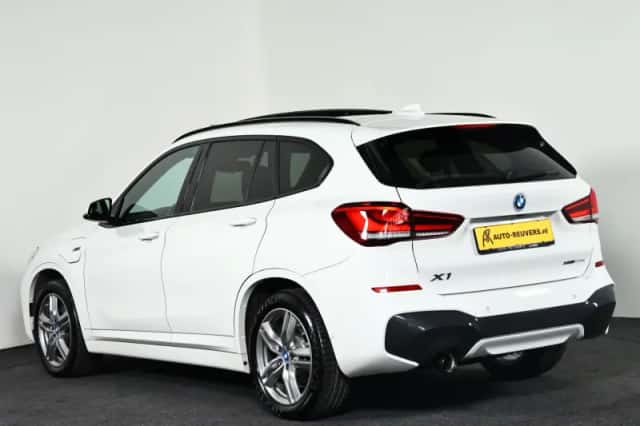 BMW X1 (2020) thumbnail 6