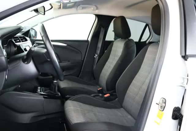 Opel Corsa (2019) thumbnail 3