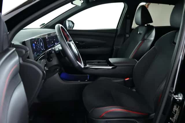 Hyundai Tucson (2025) thumbnail 3
