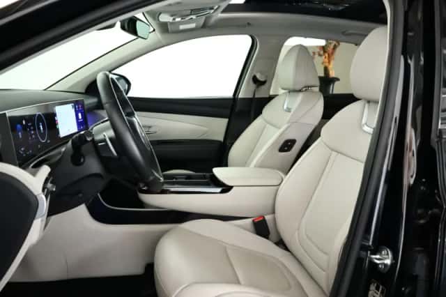 Hyundai Tucson (2025) thumbnail 3