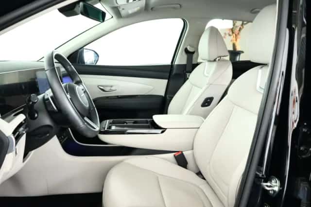 Hyundai Tucson (2024) thumbnail 3