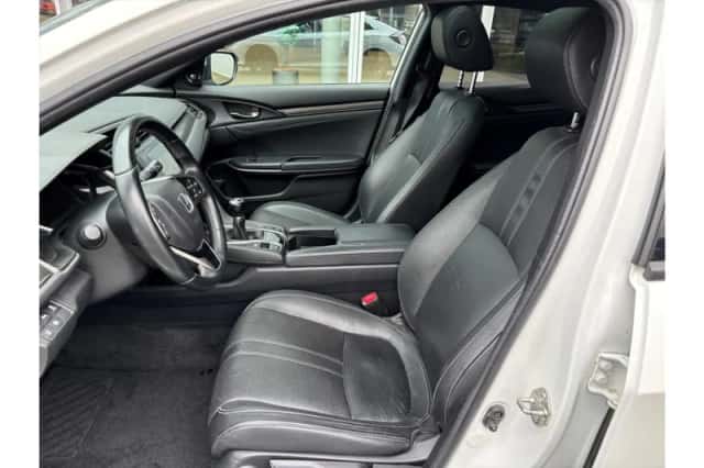 Honda Civic (2017) thumbnail 5