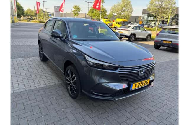 Honda HR-V (2023) thumbnail 2