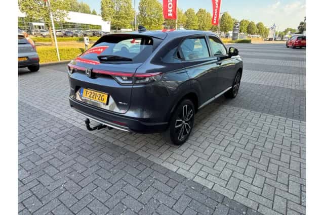 Honda HR-V (2023) thumbnail 3