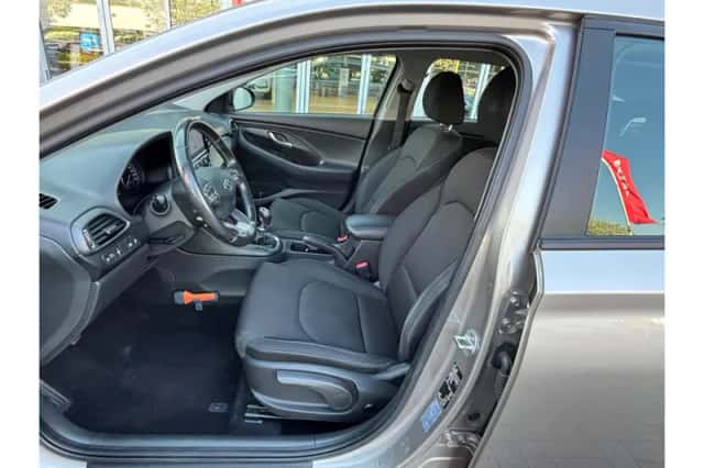 Hyundai i30 (2017) thumbnail 5