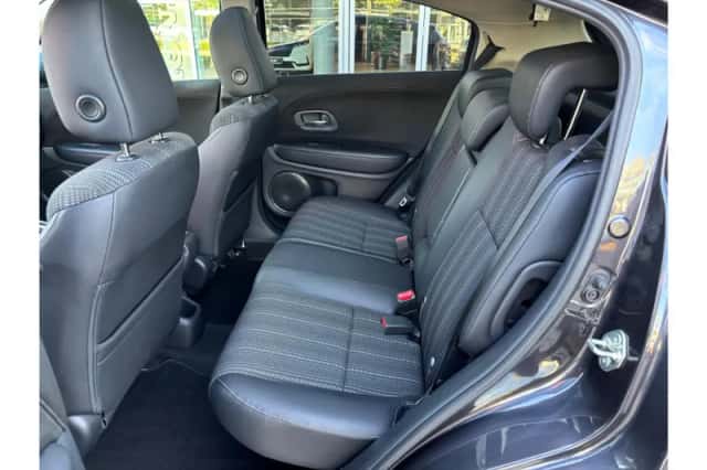 Honda HR-V (2016) thumbnail 6