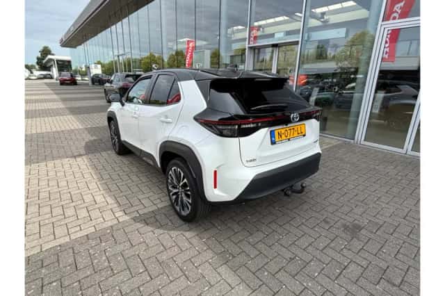 Toyota Yaris Cross (2021) thumbnail 4