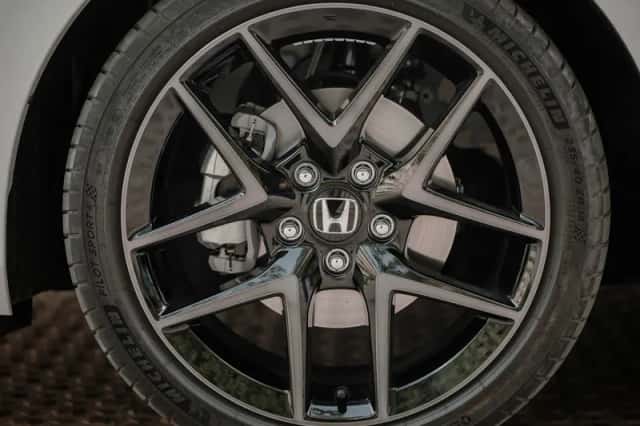 Honda Civic (2026) thumbnail 3