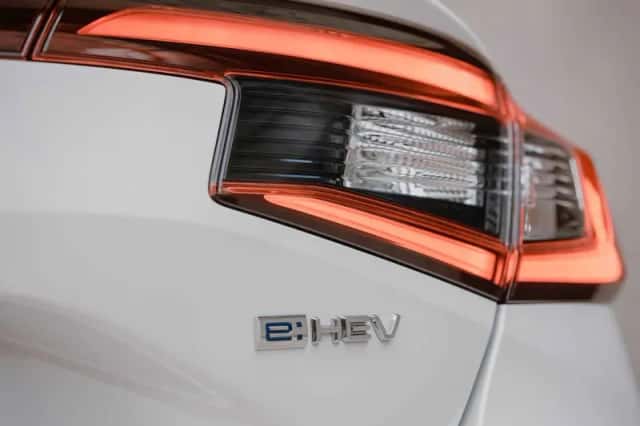 Honda Civic (2026) thumbnail 4