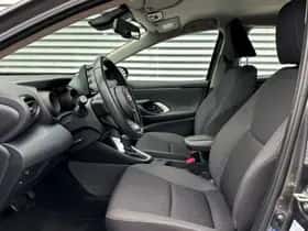 Toyota Yaris (2021) thumbnail 5