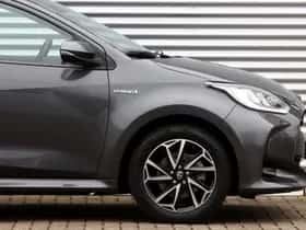 Toyota Yaris (2021) thumbnail 8