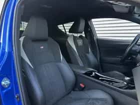 Toyota C-HR (2022) thumbnail 14