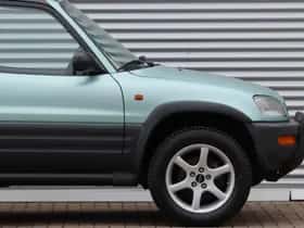 Toyota Funcruiser RAV4 (1997) thumbnail 8