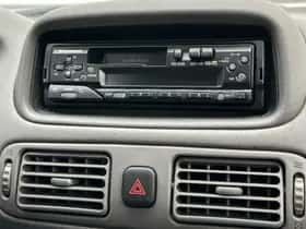 Toyota Corolla (1998) thumbnail 24