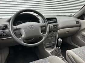 Toyota Corolla (1998) thumbnail 9