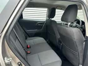 Toyota Auris (2013) thumbnail 16